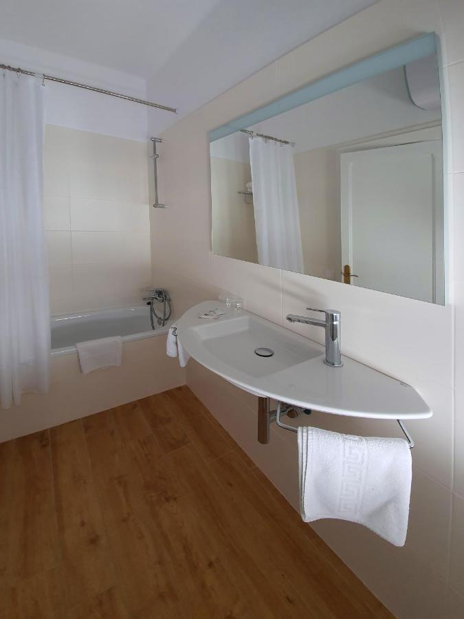 אל פונט דה סוארט Hostal Canigo מראה חיצוני תמונה