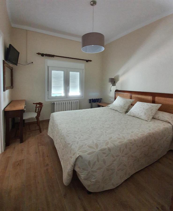 אל פונט דה סוארט Hostal Canigo מראה חיצוני תמונה